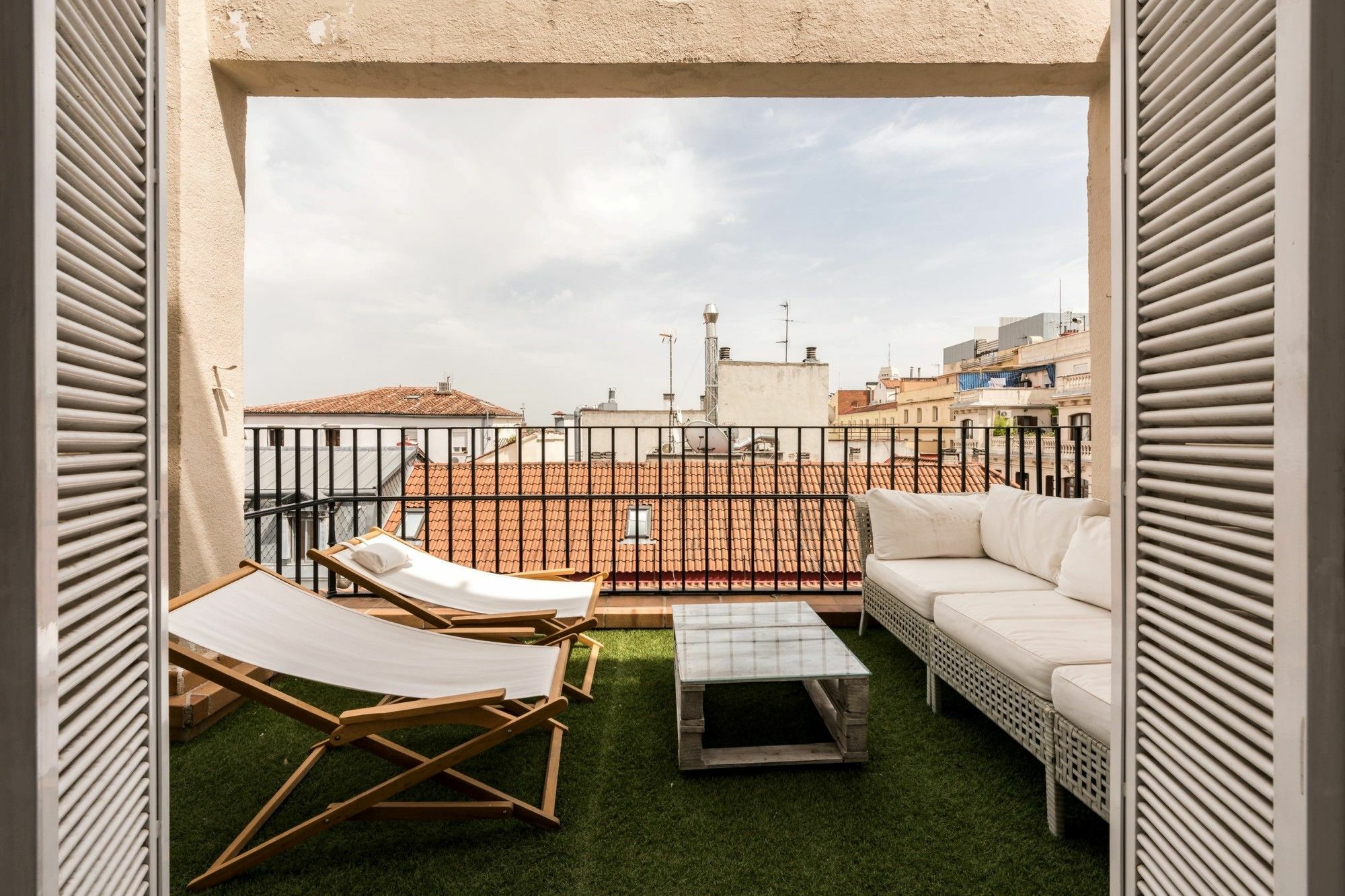 Gran Via Terrace City Center Мадрид Экстерьер фото